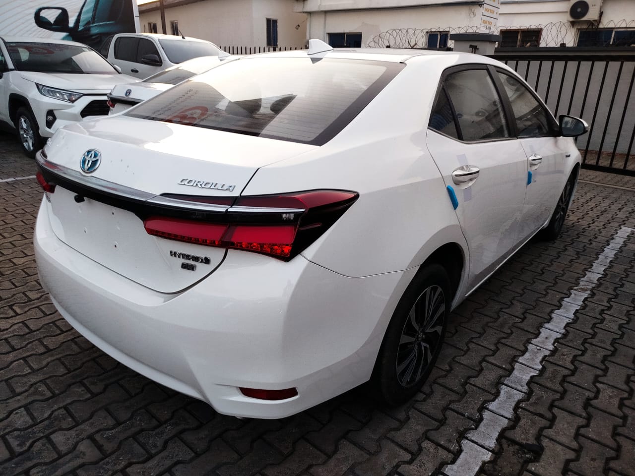 Corolla_Hybrid